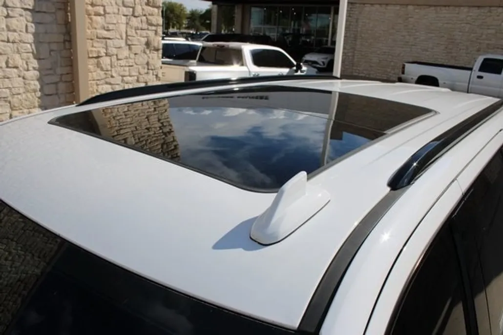 2023 Chevrolet Tahoe Z71 photo 1