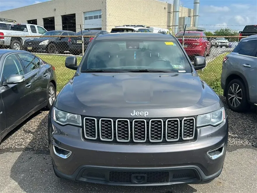 2021 Jeep Grand Cherokee Laredo E photo 1
