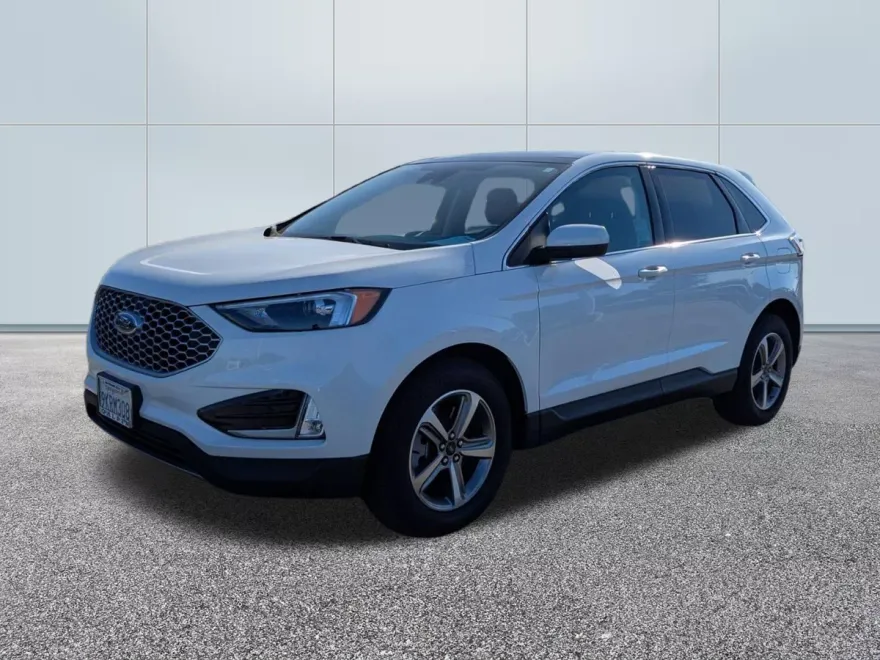 2024 Ford Edge SEL photo 1