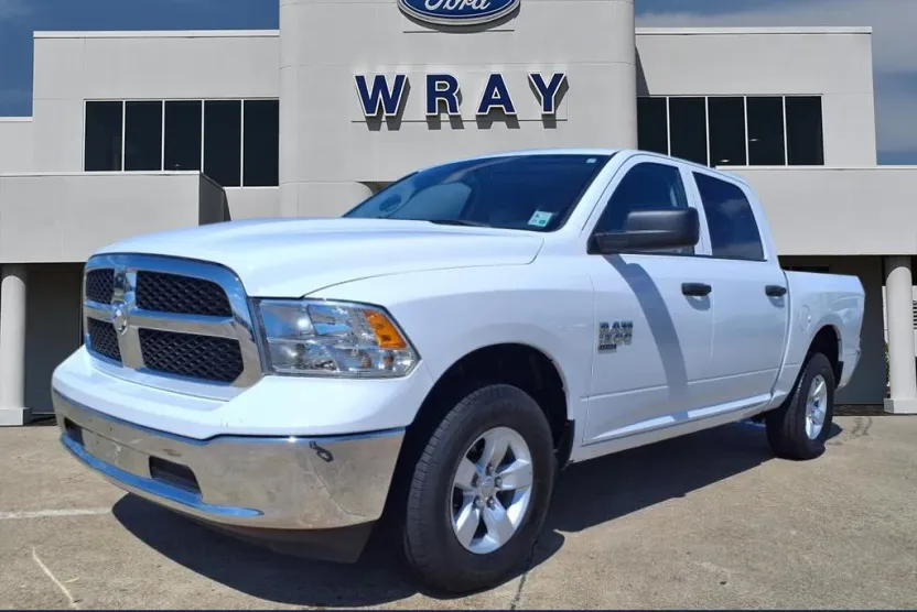 2022 Ram 1500 Classic SLT photo 1
