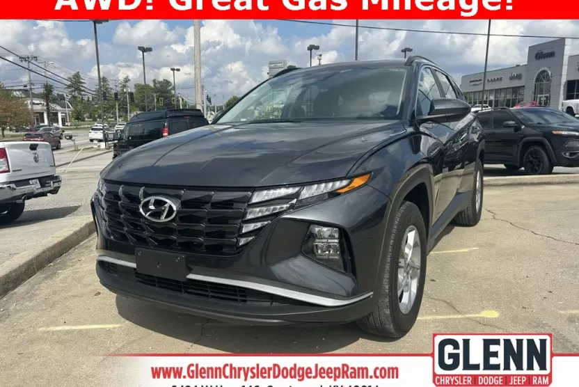 2024 Hyundai Tucson SEL photo 1