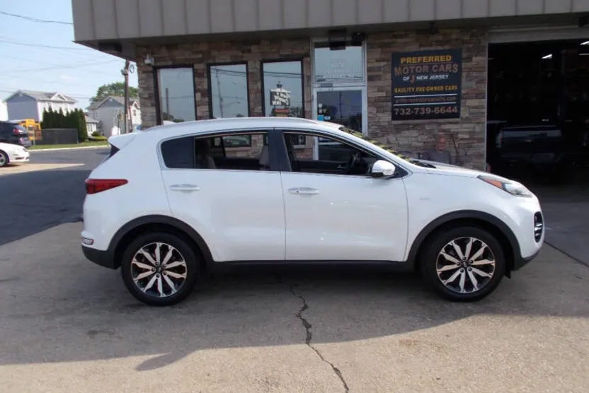 2018 Kia Sportage EX photo 1