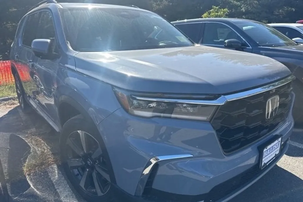 2025 Honda Pilot Elite photo 1