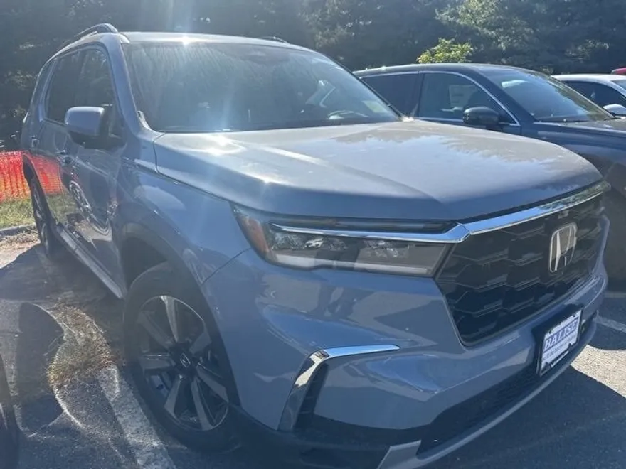 2025 Honda Pilot Elite photo 1