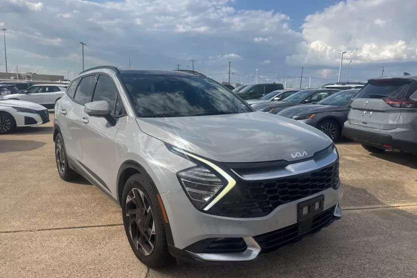 2023 Kia Sportage photo 1
