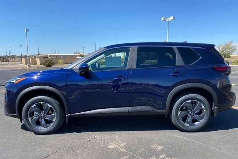 2026 Nissan Rogue SV photo 1