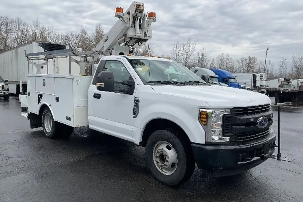 2019 Ford F-350 photo 1