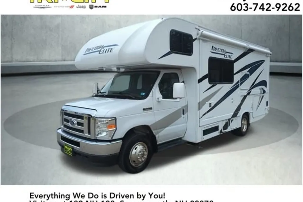 2023 Ford E-450 photo 1
