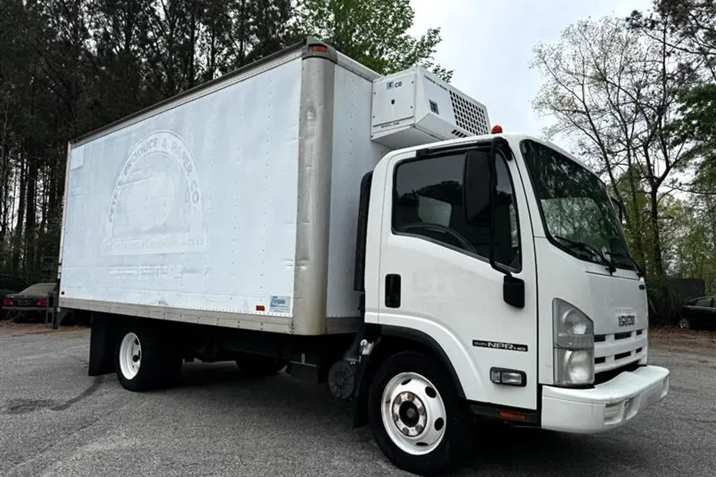 2014 Isuzu NPR photo 1