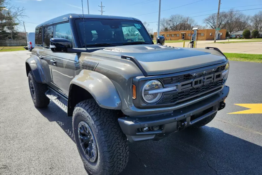 2025 Ford Bronco Raptor photo 1