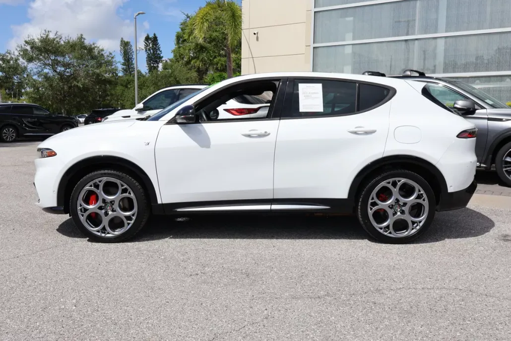 2024 Alfa Romeo Tonale Ti photo 1