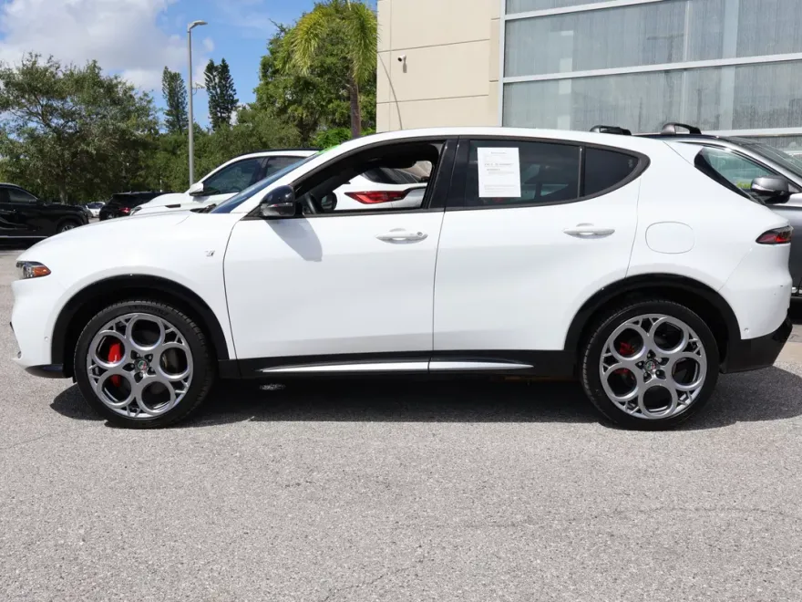 2024 Alfa Romeo Tonale Ti photo 1