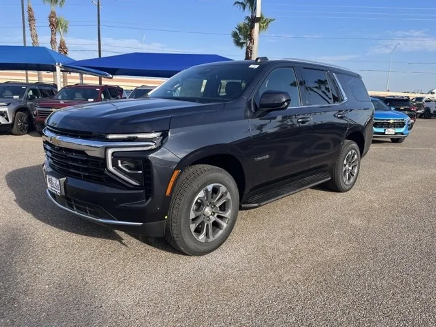 2025 Chevrolet Tahoe LS photo 1