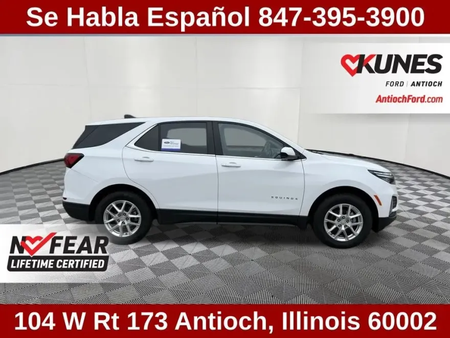 2023 Chevrolet Equinox LT photo 1