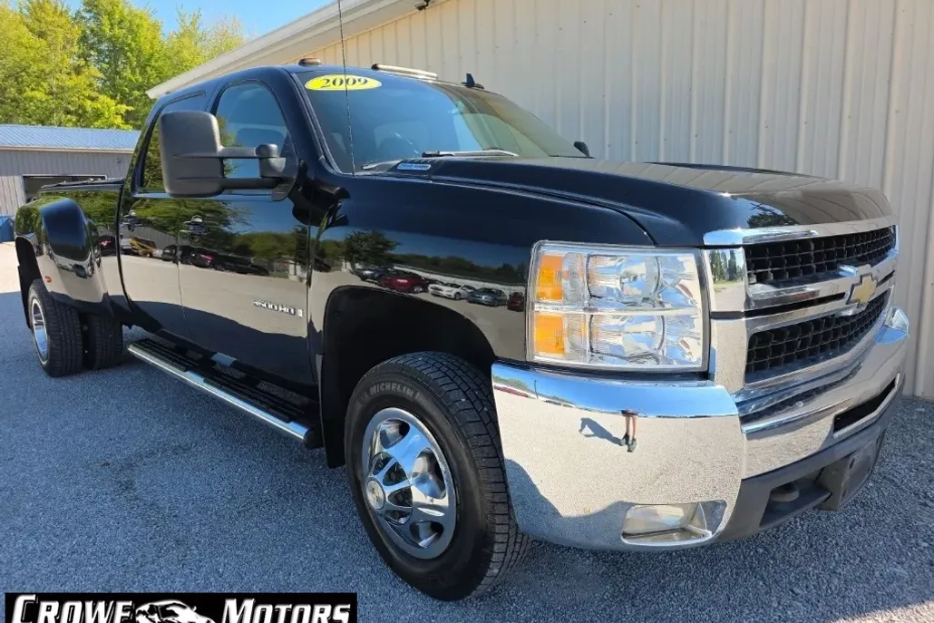 2009 Chevrolet Silverado 3500HD LTZ photo 1