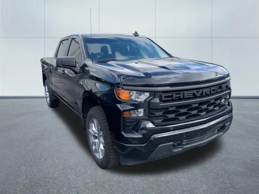2022 Chevrolet Silverado 1500 Custom photo 1