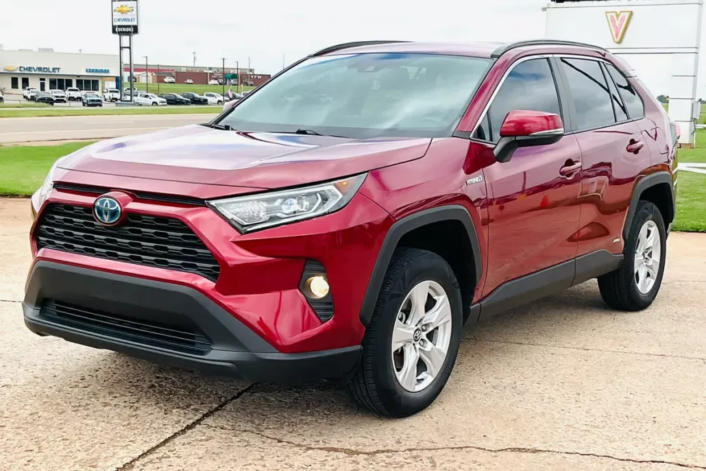 2020 Toyota RAV4 Hybrid XLE photo 1