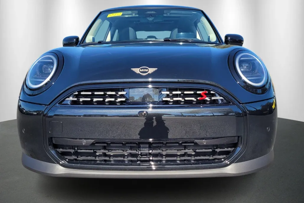 2025 Mini Cooper 2 Door Hardtop S Iconic photo 1