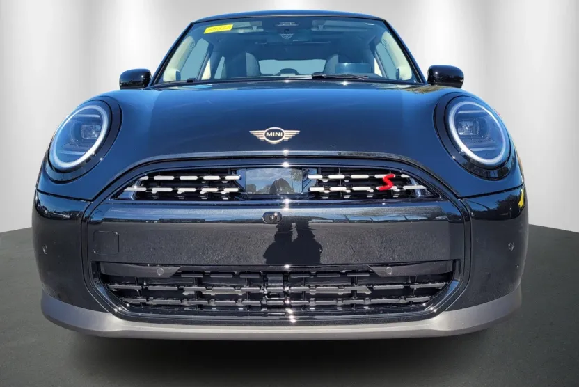 2025 Mini Cooper 2 Door Hardtop S Iconic photo 1