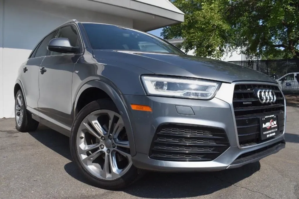 2016 Audi Q3 Prestige photo 1
