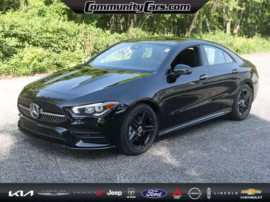 2022 Mercedes Benz CLA 250 4MATIC photo 1