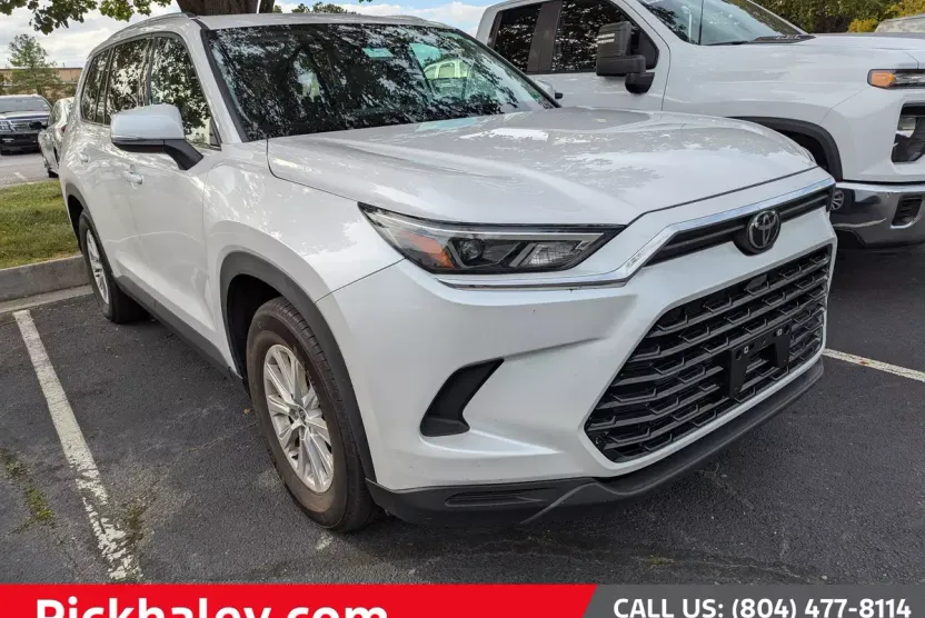 2025 Toyota Grand Highlander XLE photo 1
