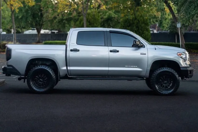 2016 Toyota Tundra SR5 TRD Pro photo 1