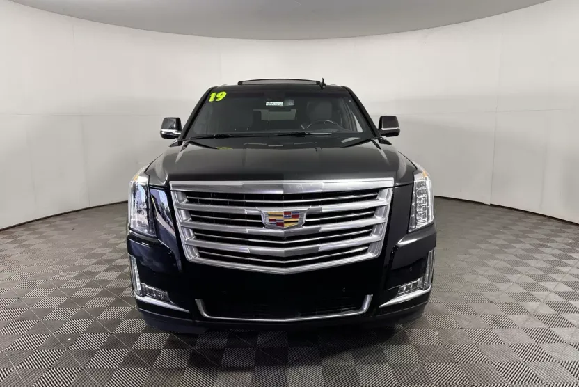 2016 Cadillac Escalade ESV Platinum photo 1