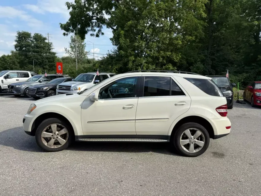 2010 Mercedes Benz ML 350 4MATIC photo 1