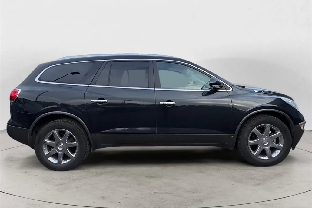 2010 Buick Enclave CXL photo 1