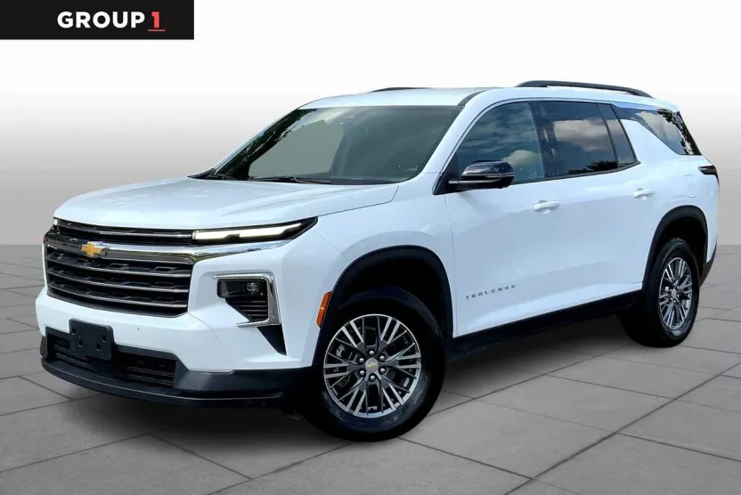 2024 Chevrolet Traverse photo 1
