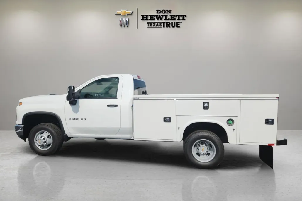2025 Chevrolet Silverado 3500HD Work Truck photo 1