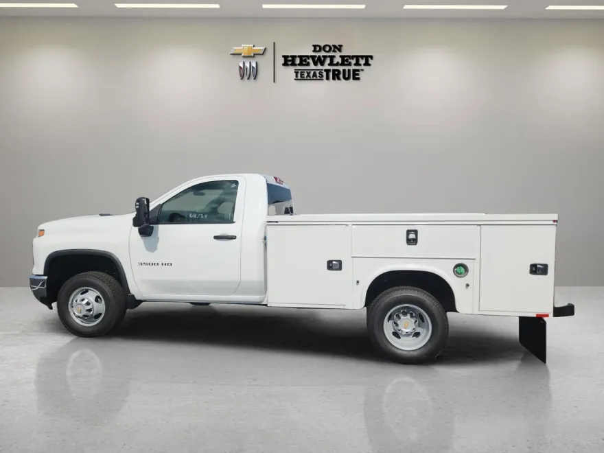 2025 Chevrolet Silverado 3500HD Work Truck photo 1