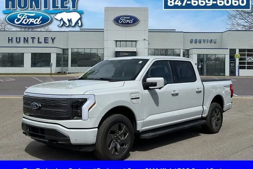 2023 Ford F-150 Lightning Lariat photo 1