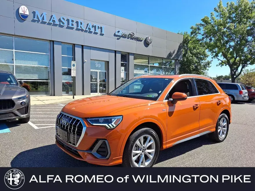2024 Audi Q3 45 TFSI S line Premium photo 1