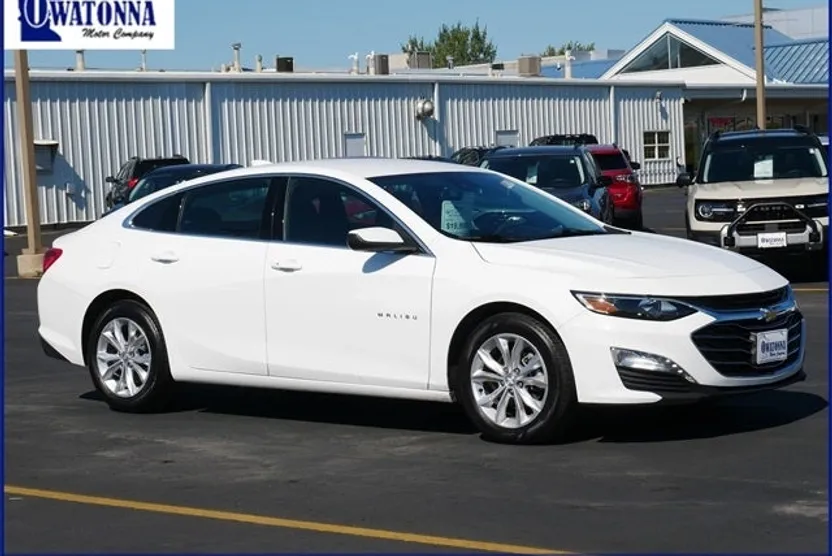 2023 Chevrolet Malibu 1LT photo 1