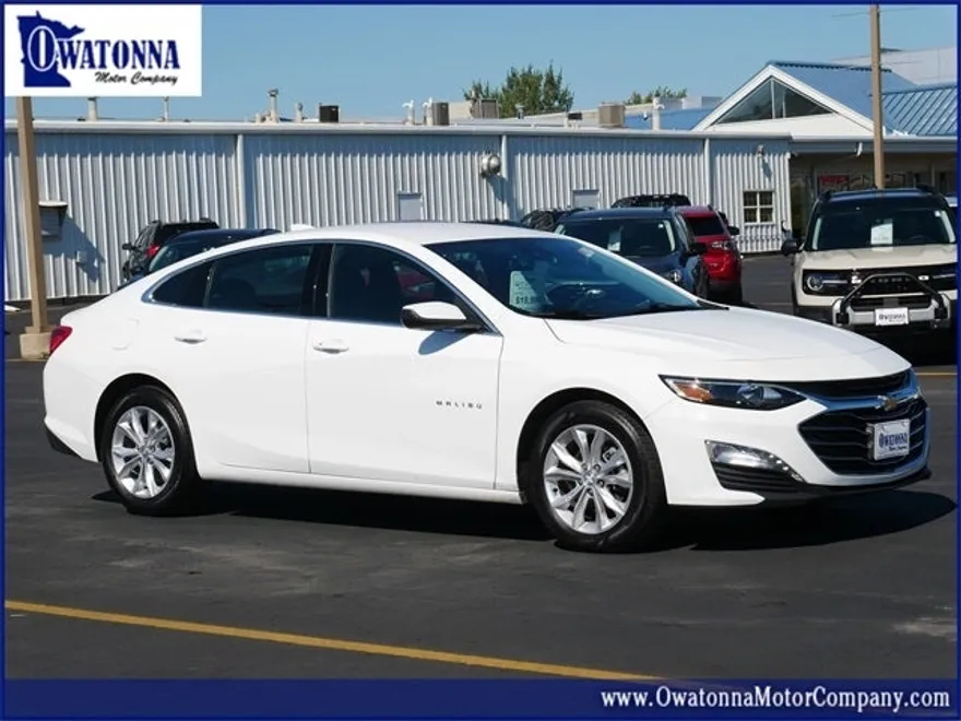 2023 Chevrolet Malibu 1LT photo 1