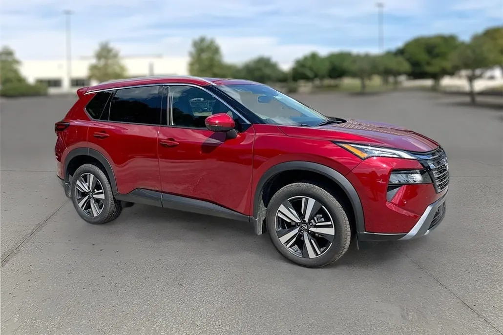 2024 Nissan Rogue SL photo 1