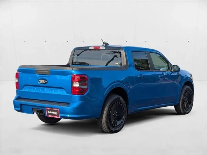 2025 Ford Maverick photo 1
