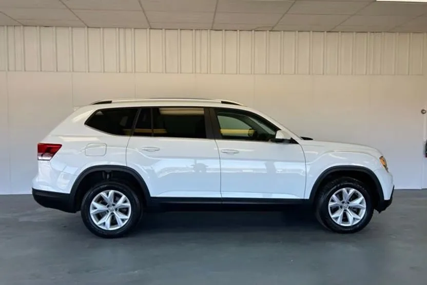 2018 Volkswagen Atlas V6 SE photo 1