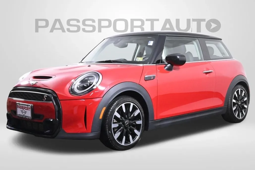 2023 Mini Cooper 2 Door Hardtop S photo 1