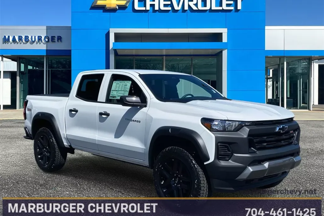 2025 Chevrolet Colorado Trail Boss photo 1