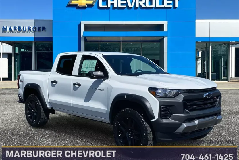 2025 Chevrolet Colorado Trail Boss photo 1