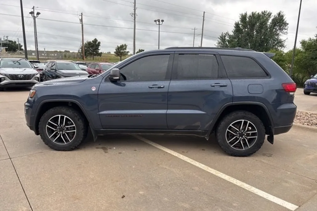2020 Jeep Grand Cherokee Trailhawk photo 1