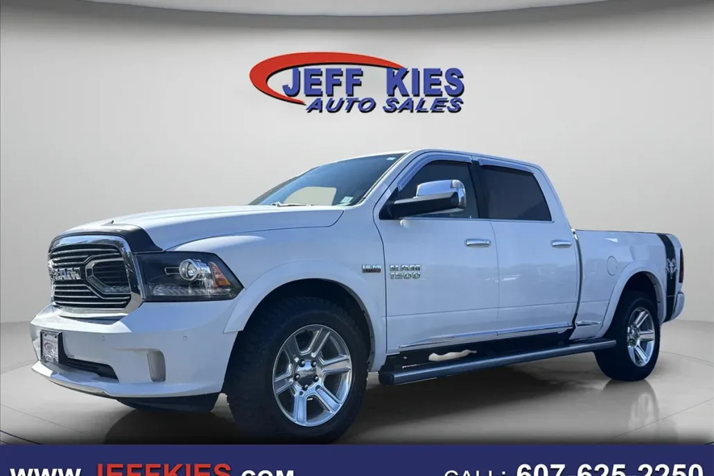 2016 Ram 1500 Limited photo 1