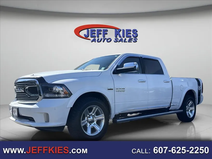 2016 Ram 1500 Limited photo 1