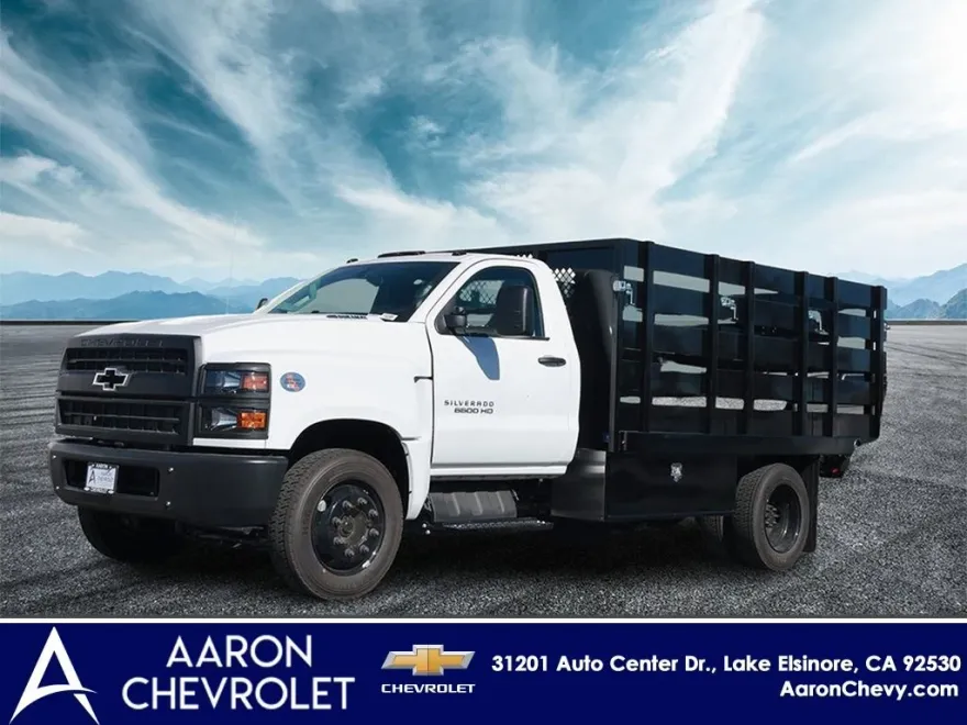 2023 Chevrolet Silverado 6500HD Work Truck photo 1