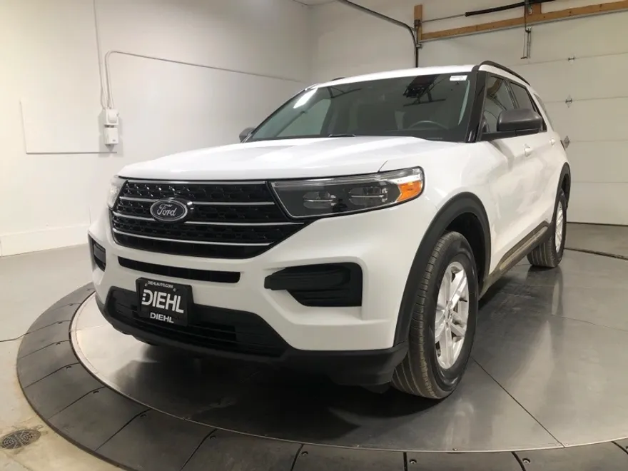 2021 Ford Explorer XLT Sport photo 1