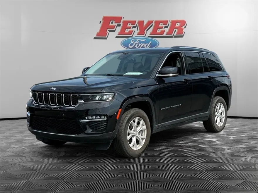 2023 Jeep Grand Cherokee Limited photo 1