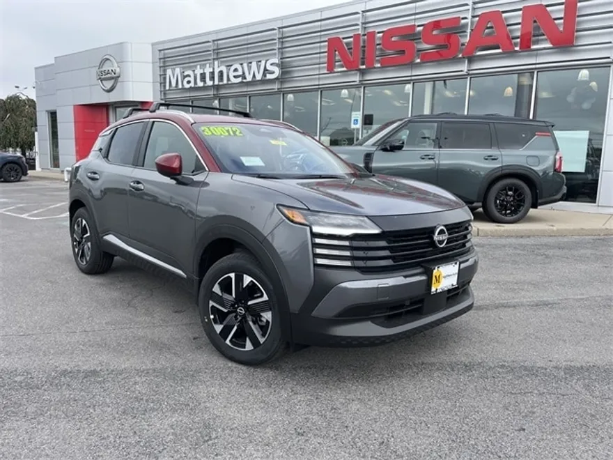 2025 Nissan Kicks SV photo 1